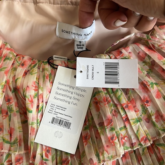 Something Navy Floral Tiered Pleated Spaghetti Strap Midi Dress Cream Pink S NWT - Picture 14 of 16